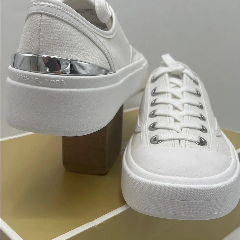 Michael KORS JUDE LACE UP
SMALL WEAVE CANVAS
43S5JUFS2D Sneakers - Picture 8 of 16